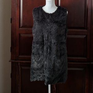 Mushbaby faux fur long vest size large